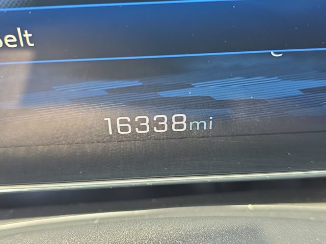 Used 2025 Chevrolet Equinox ACTIV w/ Safety and Technology Package AWD/4WD image 19