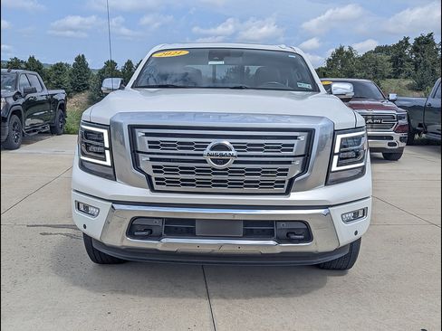 Used 2021 Nissan Titan Platinum Reserve w/ Moonroof Package AWD/4WD image 11