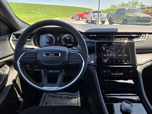 New 2026 Jeep Grand Cherokee L Laredo AWD/4WD image 16