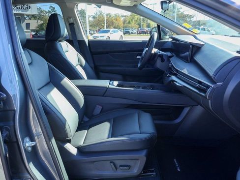 Certified 2025 Nissan Murano SV image 8