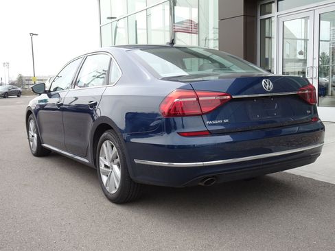 Used 2018 Volkswagen Passat 2.0T SE image 3
