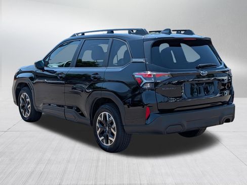 Certified 2025 Subaru Forester Premium AWD/4WD image 5
