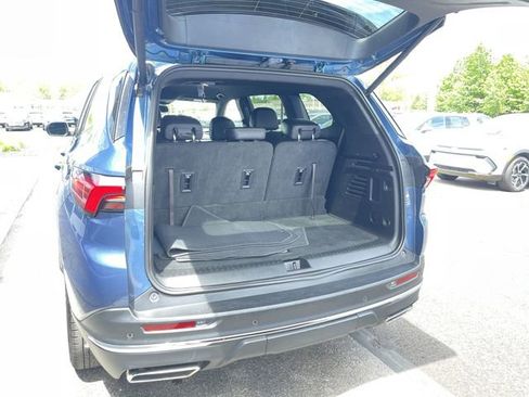 Certified 2025 Buick Enclave Preferred FWD image 26