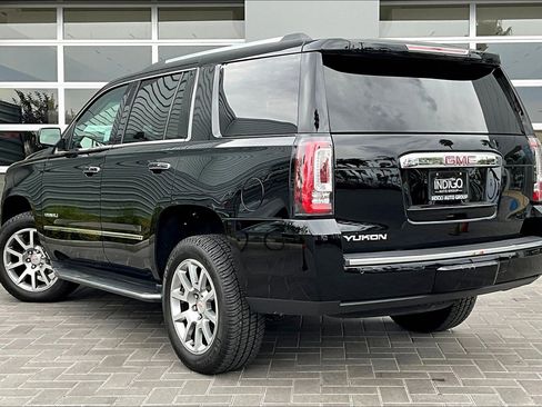 Used 2019 GMC Yukon Denali w/ Open Road Package image 12