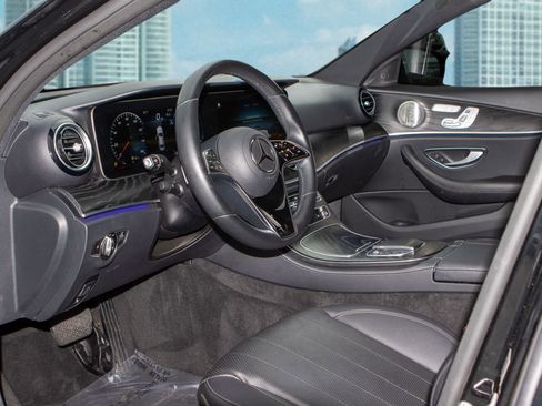 Used 2022 Mercedes-Benz E 350 Sedan image 15