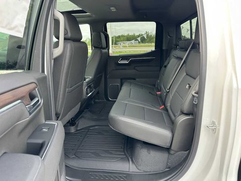 New 2026 GMC Sierra 1500 SLT w/ SLT Premium Plus Package image 17
