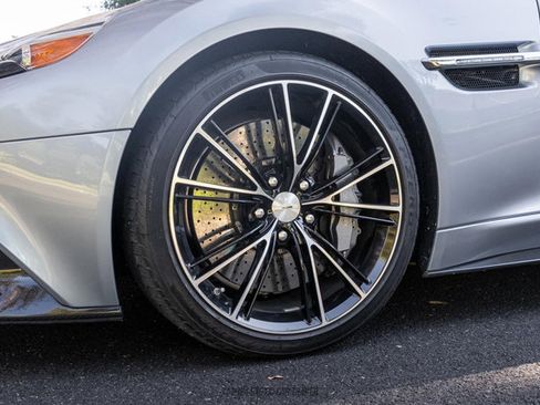 Used 2014 Aston Martin Vanquish Coupe image 42