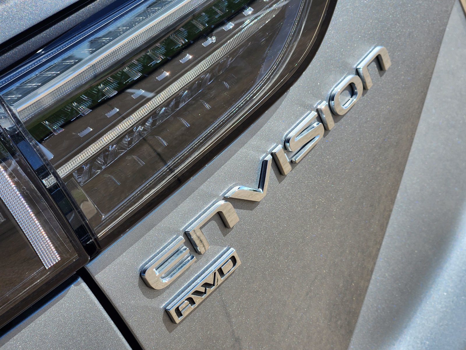 Used 2024 Buick Envision Avenir AWD/4WD image 19