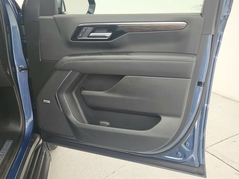 Certified 2025 Chevrolet Tahoe Premier RWD image 35