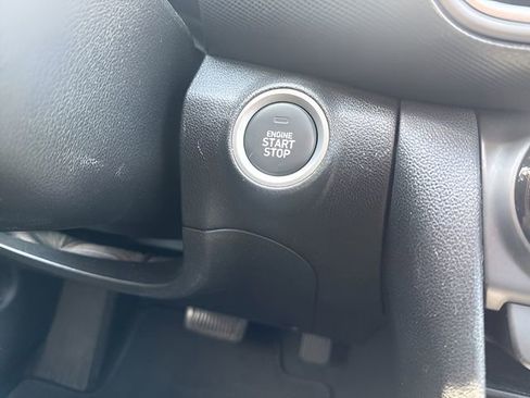 Used 2020 Hyundai Kona Ultimate AWD/4WD image 25