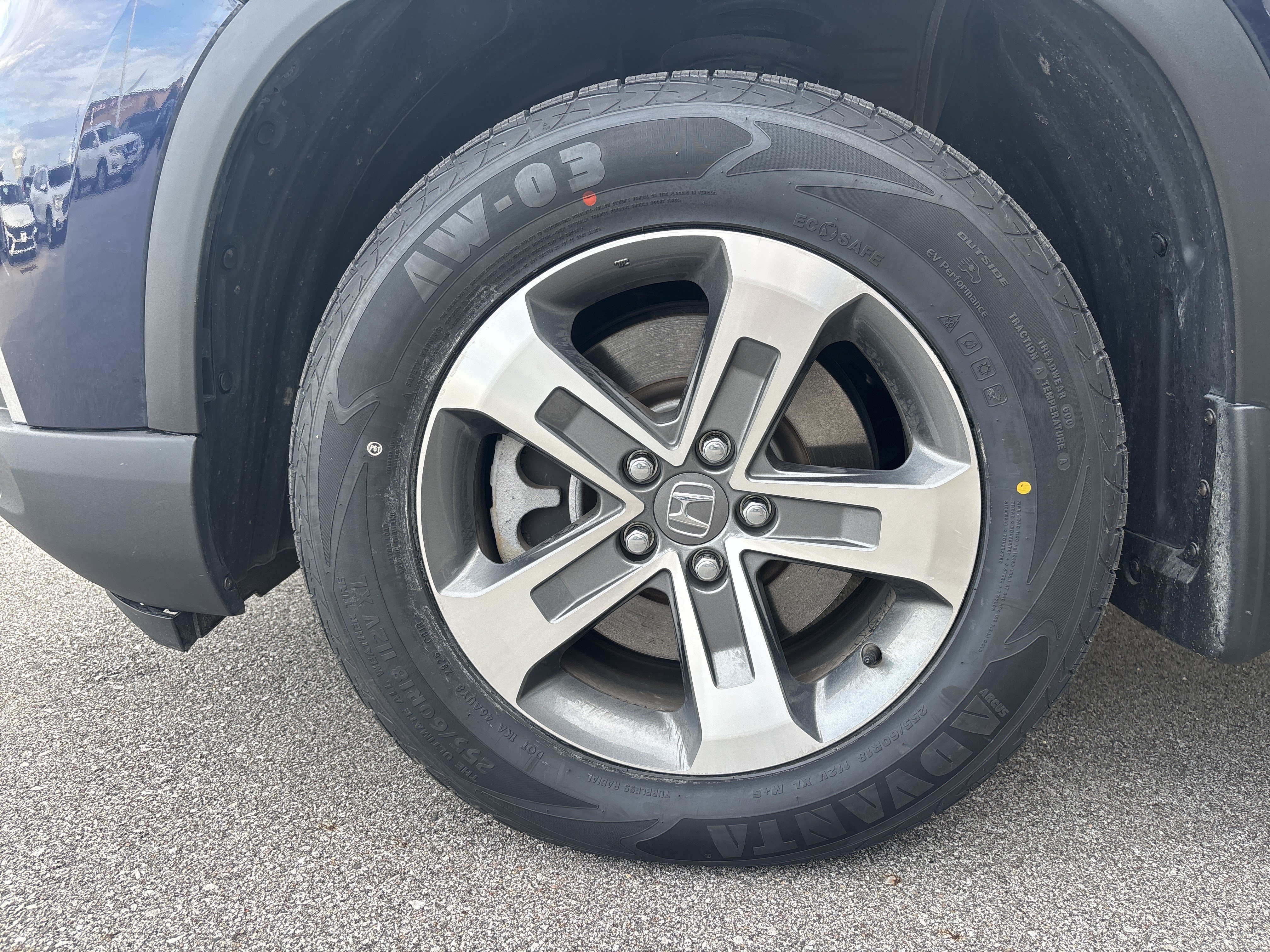 Used 2025 Honda Pilot EX-L image 9