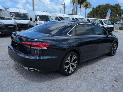 Used 2020 Volkswagen Passat 2.0T SEL FWD image 5