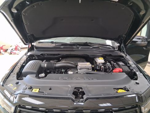New 2026 RAM 1500 Big Horn AWD/4WD image 9