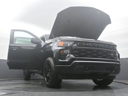 Used 2023 Chevrolet Silverado 1500 Custom AWD/4WD image 57