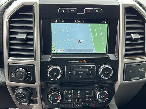 Used 2017 Ford F150 Lariat image 21