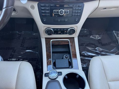 Used 2013 Mercedes-Benz GLK 350 4MATIC image 22