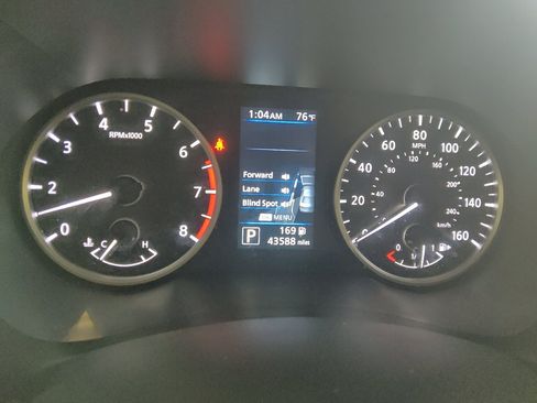 Used 2024 Nissan Sentra S FWD image 23