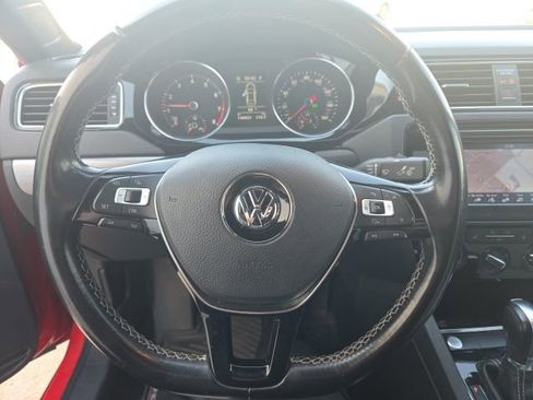 Used 2016 Volkswagen Jetta Sport w/ Lighting Package image 9