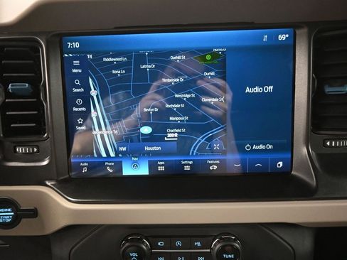 Certified 2023 Ford Bronco Wildtrak image 4