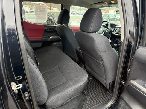 Used 2019 Toyota Tacoma SR5 image 10