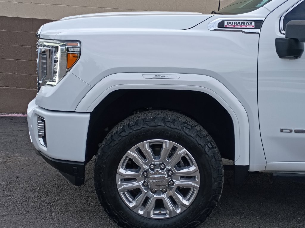 Used 2022 GMC Sierra 2500 Denali w/ Denali Ultimate Package AWD/4WD image 9