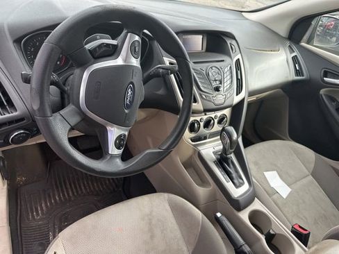 Used 2014 Ford Focus SE image 16