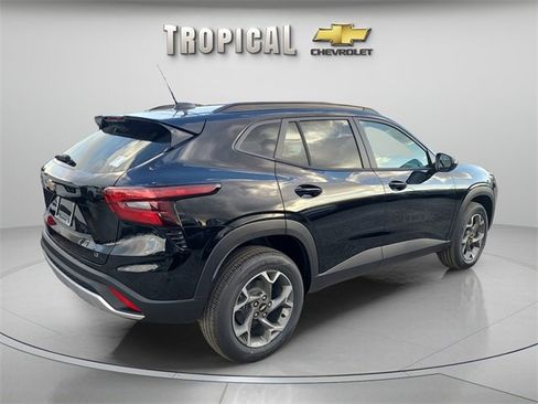 New 2026 Chevrolet Trax LT image 5