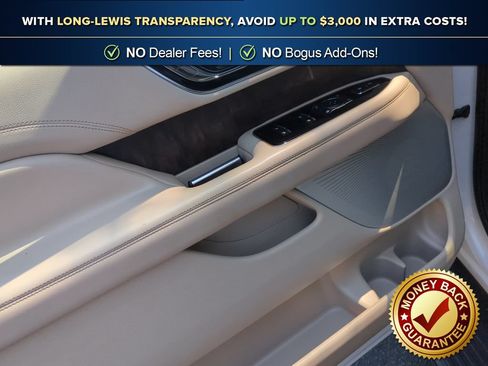 Used 2019 Lincoln Navigator L Reserve AWD/4WD image 16
