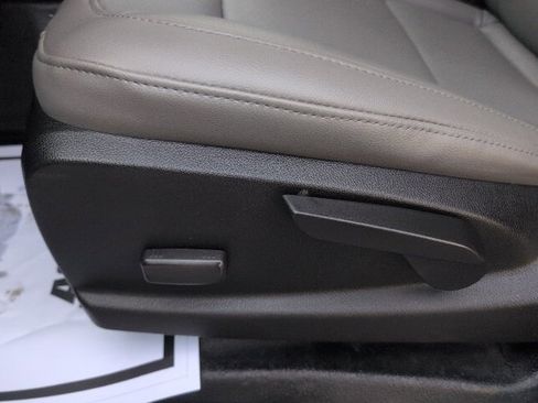 Used 2018 Chevrolet Colorado W/T image 15