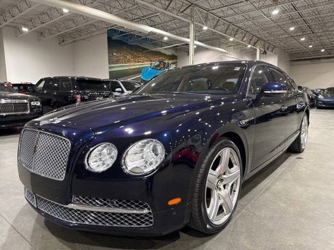 Used 2015 Bentley Flying Spur W12 image 23