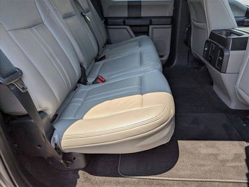 Used 2018 Ford F150 XL w/ Equipment Group 101A Mid AWD/4WD image 18