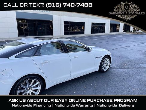 Used 2013 Jaguar XJ RWD image 10