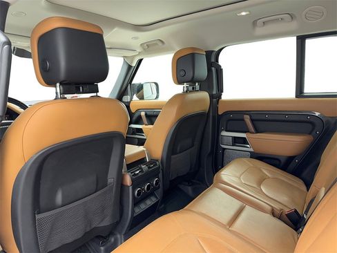 Used 2023 Land Rover Defender 130 First Edition image 38
