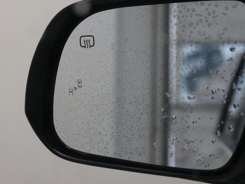 Used 2020 Toyota Sienna XLE w/ XLE Navigation Package image 24