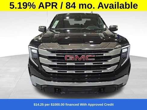 New 2026 GMC Sierra 1500 SLE image 2