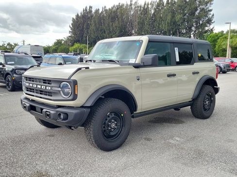 New 2026 Ford Bronco Big Bend w/ Black Diamond Package AWD/4WD image 4