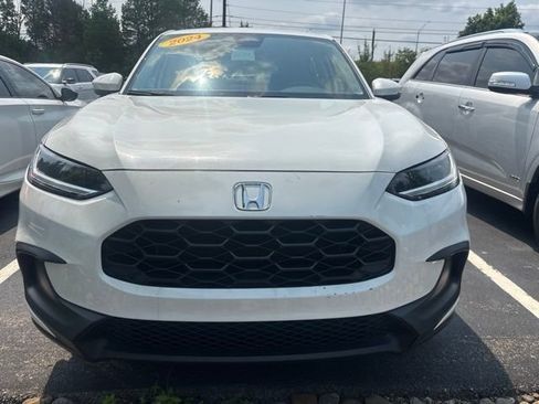 Used 2024 Honda HR-V LX image 2