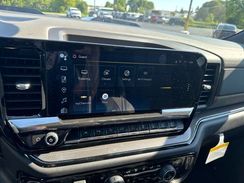 New 2026 Chevrolet Silverado 1500 ZR2 w/ LPO, Dark Essentials Package AWD/4WD image 23