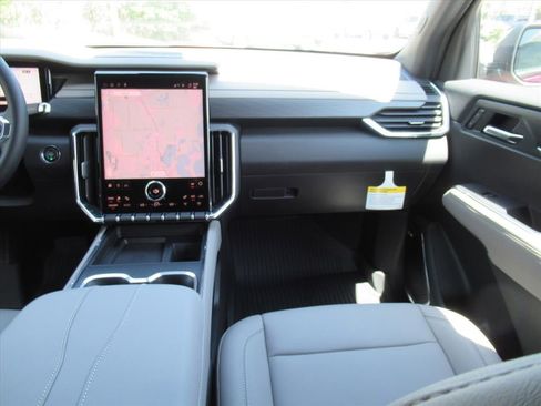 New 2026 GMC Acadia Elevation w/ Elevation Premium Package FWD image 14