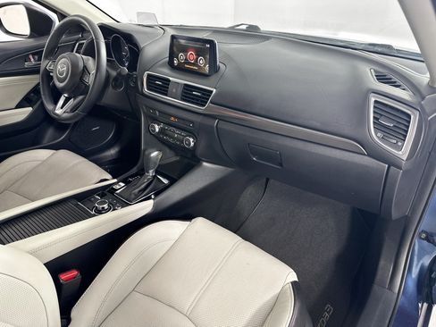 Used 2018 MAZDA MAZDA3 Grand Touring FWD image 29