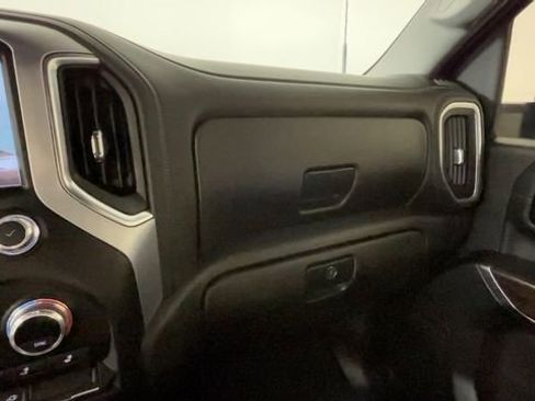 Used 2021 GMC Sierra 2500 SLE w/ SLE Value Package; AWD/4WD image 36