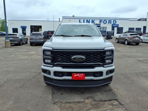 Used 2025 Ford F250 Lariat w/ Lariat Ultimate Package AWD/4WD image 9