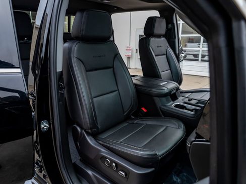 Used 2024 GMC Sierra 2500 Denali w/ Denali Reserve Package image 29