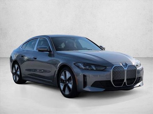 New 2026 BMW i4 xDrive40i image 7