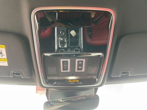 Used 2019 Land Rover Range Rover Sport Supercharged image 23