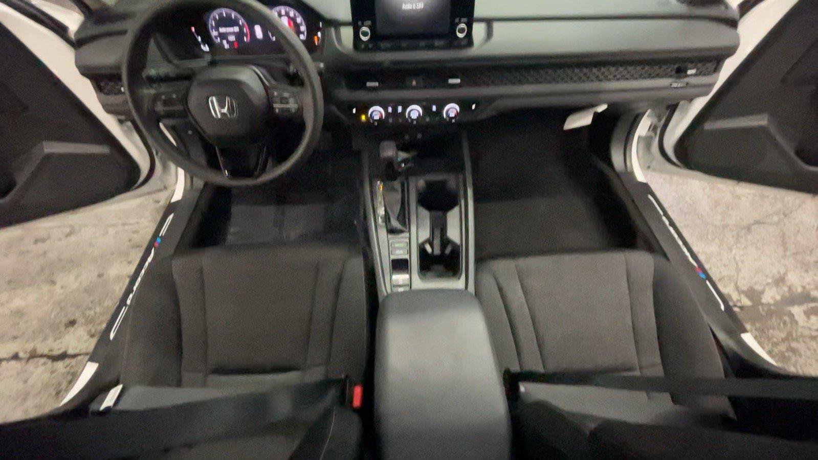 Certified 2025 Honda Accord SE image 27