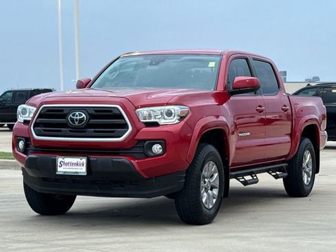 Used 2019 Toyota Tacoma SR5 image 3