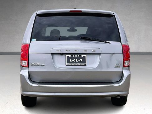 Used 2019 Dodge Grand Caravan GT image 5