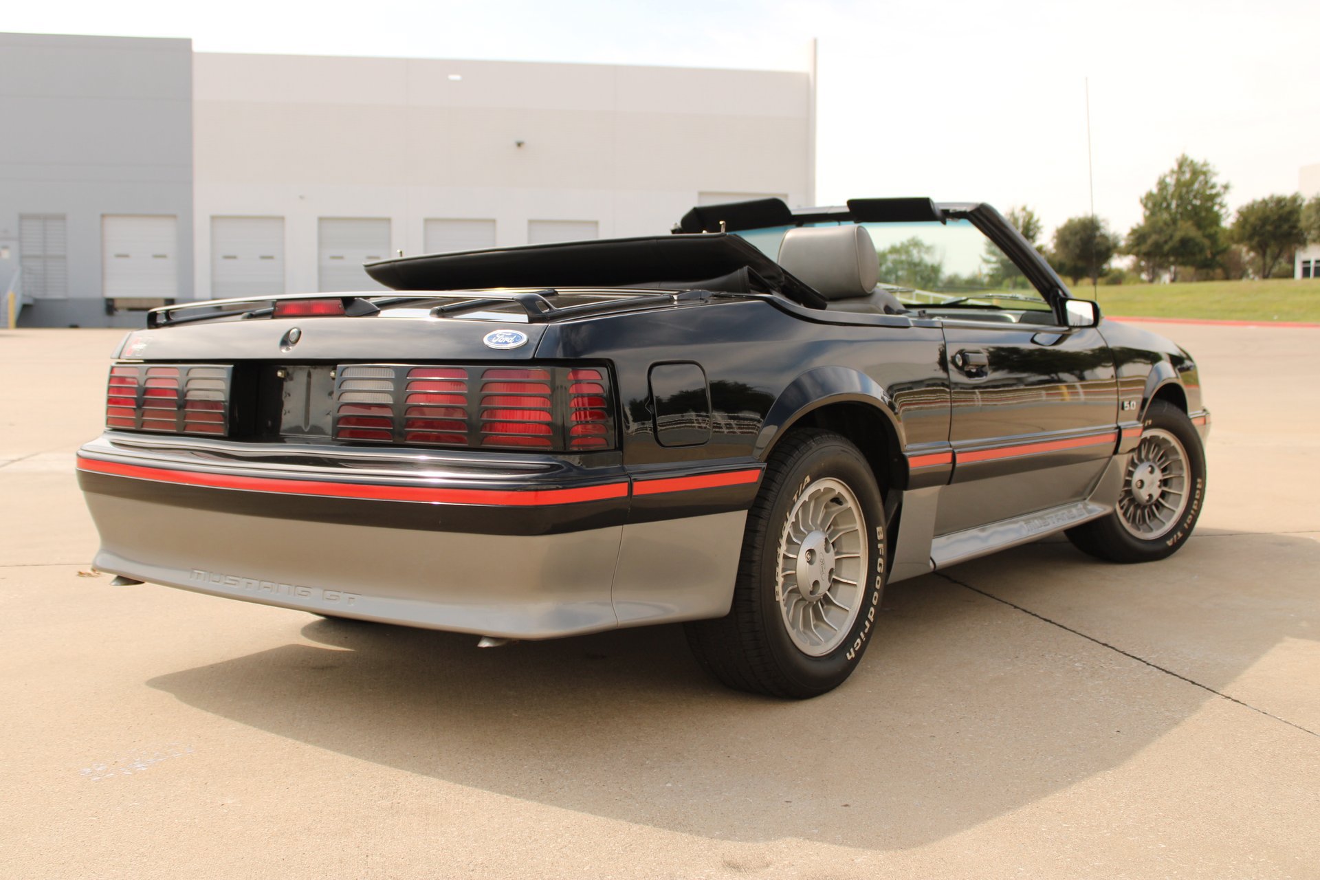 Used 1987 Ford Mustang GT RWD image 23