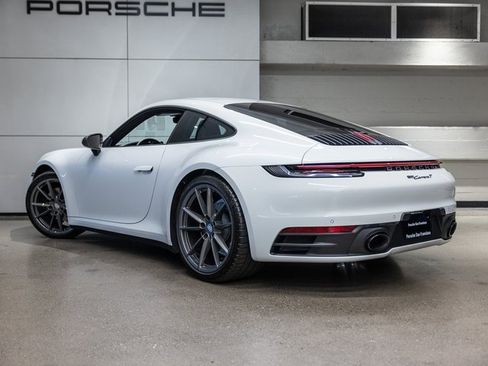 Used 2024 Porsche 911 Carrera T image 3